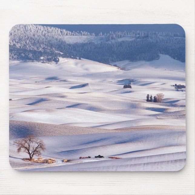 View from Steptoe Butte of rolling hills covered Mouse Pad (Front)