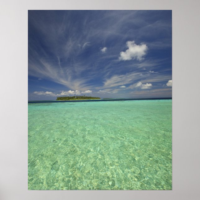 View of Funadoo Island from Funadovilligilli 2 Poster (Front)