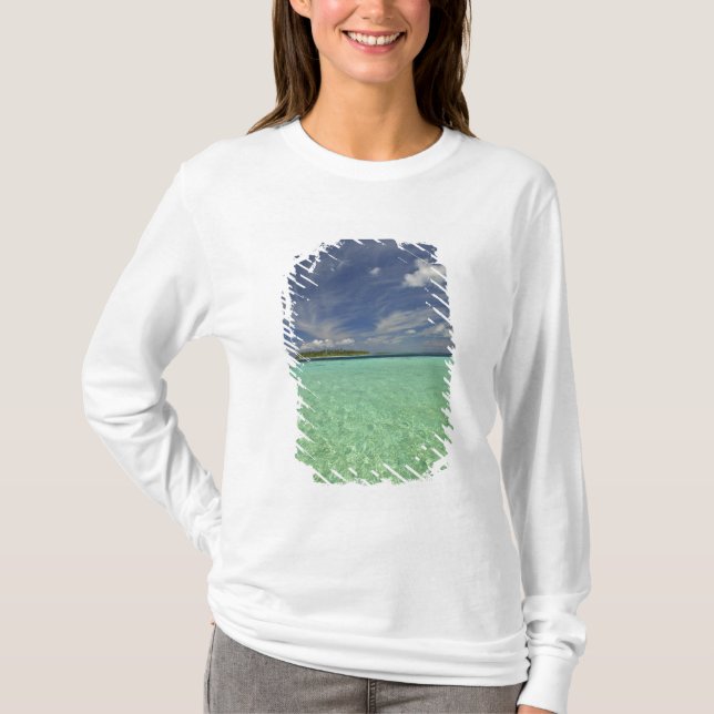 View of Funadoo Island from Funadovilligilli 2 T-Shirt (Front)