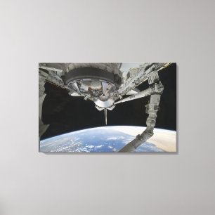 View of Space Shuttle Discovery Canvas Print