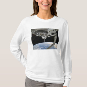 View of Space Shuttle Discovery T-Shirt