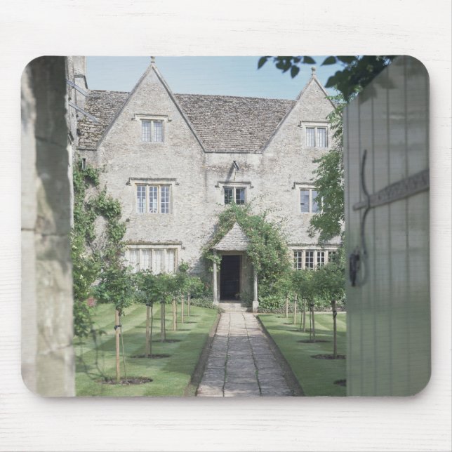 View of the front of the house (photo) mouse pad (Front)