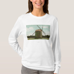 View of the Oldest Windmill on Cape Cod T-Shirt