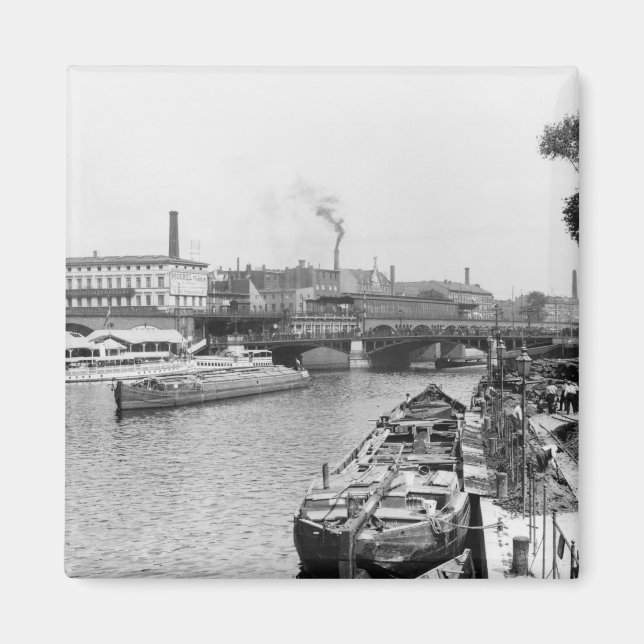 View of the River Spree, Berlin, c.1910 Magnet (Front)