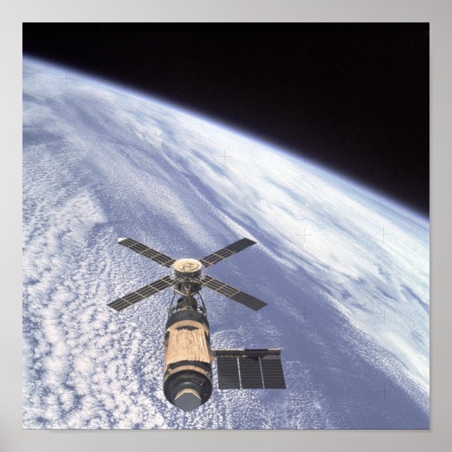 View of the Skylab Space Station Poster (Front)