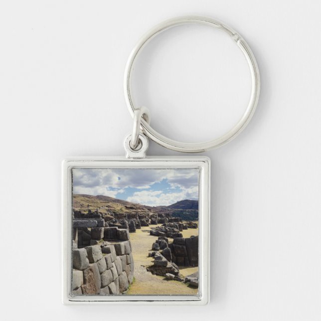 View of the stone walls key ring (Front)