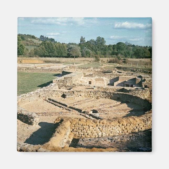 View of the thermal baths magnet (Front)