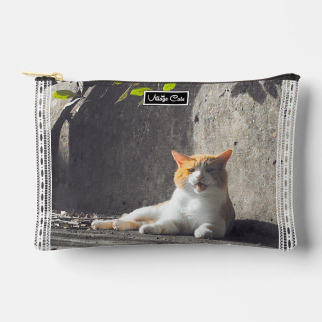 Village Cats Essential Pouch - Haze (Front)