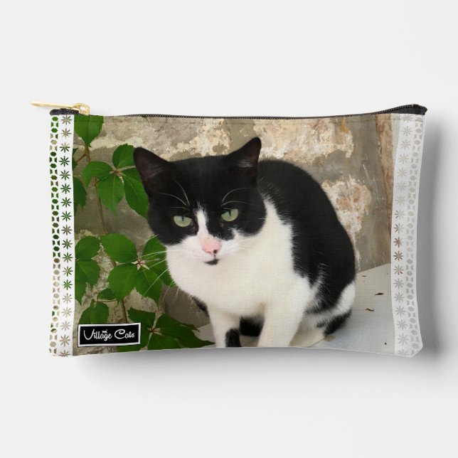 Village Cats Essential Pouch - Kiri (Front)