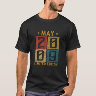Vintage 13Th Birthday May 2009 Born In 2009 13 Yrs T-Shirt