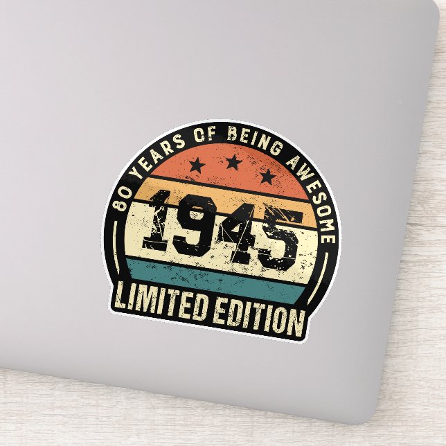 Vintage 1945 Retro 80th Birthday Gift Idea (Detail)