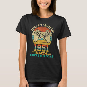 Vintage 1951 March 71 Years Old Video Gamer 71th B T-Shirt