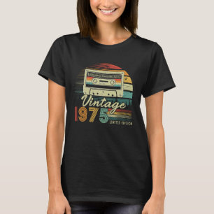 Vintage 1975 Retro Cassette 1975 47th Birthday 47 T-Shirt