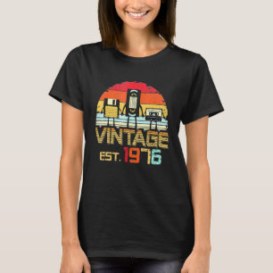 Vintage 1976 46th Birthday T-Shirt