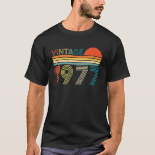 Vintage 1977 45th Bday  45 Year Old Retro Birthday T-Shirt