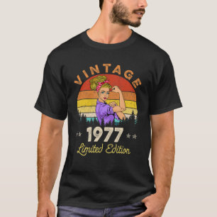 Vintage 1977 Made In 1977 45th Birthday Women 45 Y T-Shirt