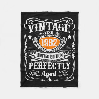 Vintage 1982 Lied Edition 45 Year Old Gifts 45th Fleece Blanket
