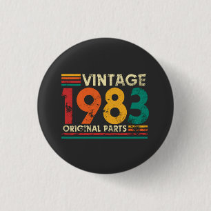 Vintage 1983 3 cm round badge