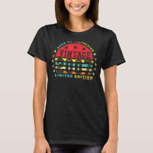 Vintage 2007 15th Birthday Men Women 15 Years Old T-Shirt