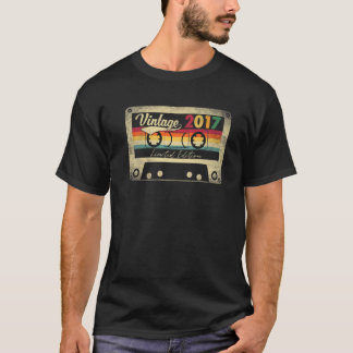 Vintage 2017 5Th Birthday Gift Limited Edition Ret T-Shirt