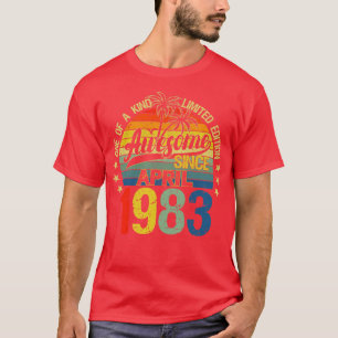Vintage 39 Years Old April 1983 Decorations 39th B T-Shirt