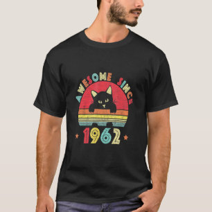 Vintage 60th Birthday Awesome Since 1962 Retro Cat T-Shirt