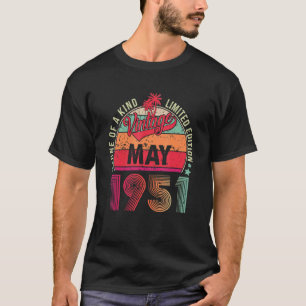 Vintage 71st Birthday Awesome Since May 1951 1 T-Shirt