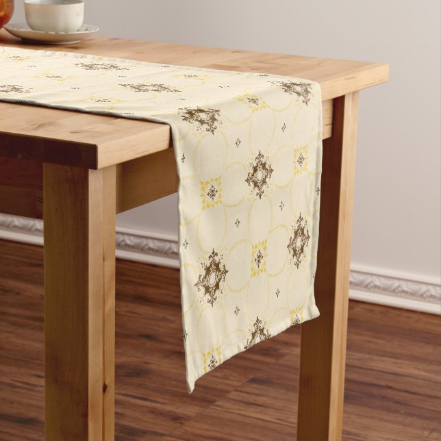 Vintage Alternating Medallions Pattern Short Table Runner (In Situ)