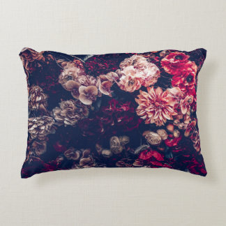 Vintage Artificial Flowers: Wall Background Decorative Cushion