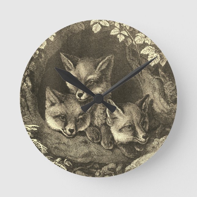 Vintage baby fox woodland round clock (Front)