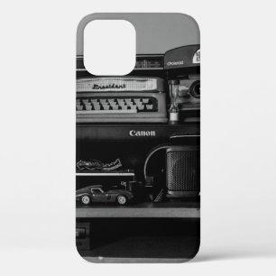 VINTAGE BLACK AND WHITE CAMERA iPhone 12 CASE