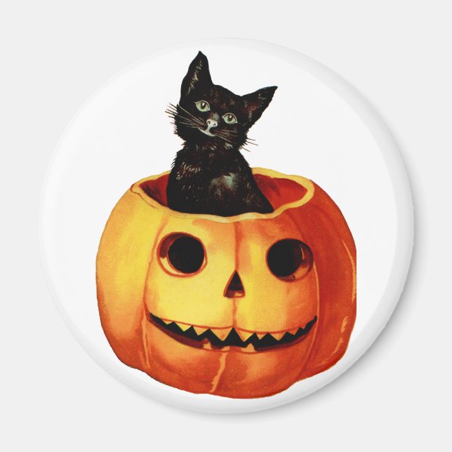Vintage Black Cat and Pumpkin Round Magnet (Front)