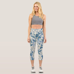 Vintage Blue Asian Floral: Antique Chinoiserie Capri Leggings