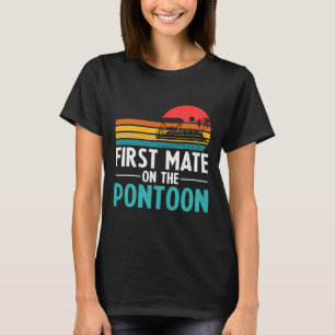 Vintage Boating Party Retro First Mate On The Pont T-Shirt