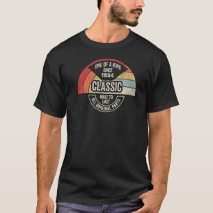 Vintage Born In 1934 88th Birthday 88 Years Old T-Shirt