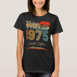 Vintage Born In 1975 Birthday Year Party Wedding A T-Shirt