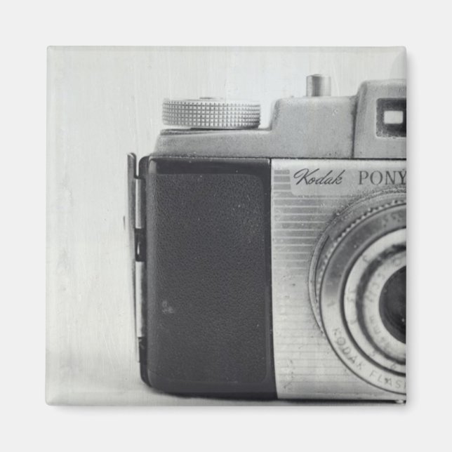 Vintage camera magnet (Front)