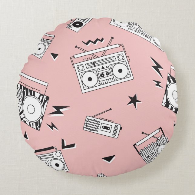 Vintage cassette players: retro pattern. round cushion (Front)