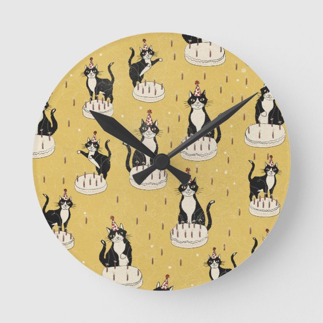 Vintage Cat Birthday  Round Clock (Front)