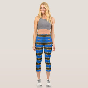Vintage China Hong Kong boat skyscraper sea Capri Leggings