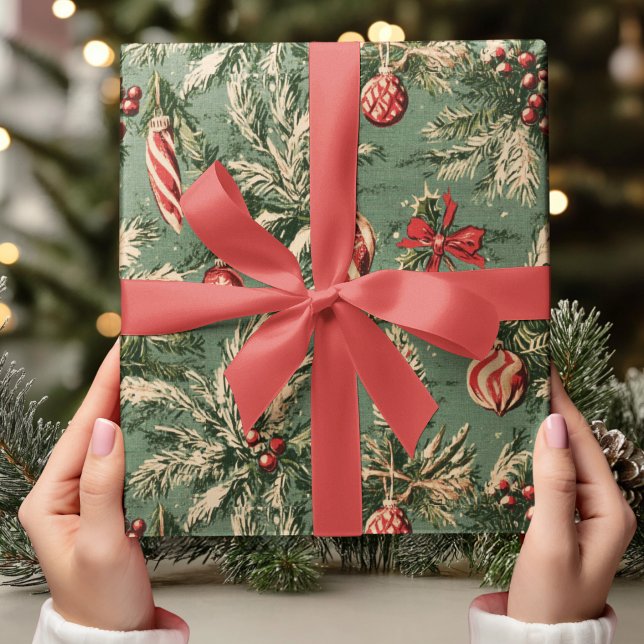 Vintage Christmas Green & Red   Wrapping Paper (Creator Uploaded)