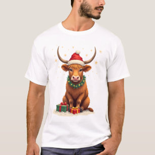 Vintage Christmas Highland Cow with Gifts Cute Hol T-Shirt