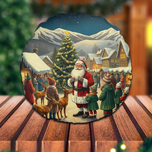 Vintage Christmas Illustration Round Cushion (Creator Uploaded)