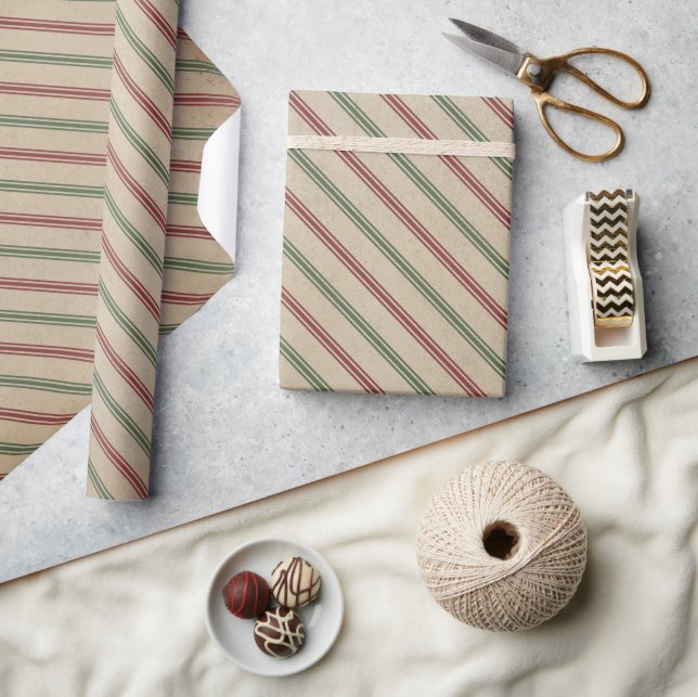 Vintage Christmas Plaid Wrapping Paper (Crafts)