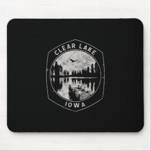 Vintage Clear Lake Iowa Outdoors Vacation Mouse Pad