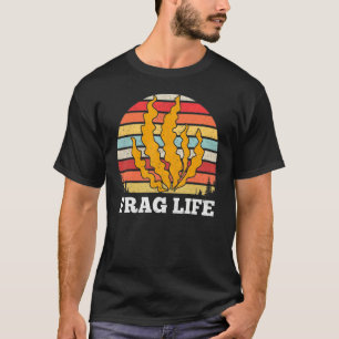 Vintage Coral Reef of Frag Life Aquarium   Saltwat T-Shirt
