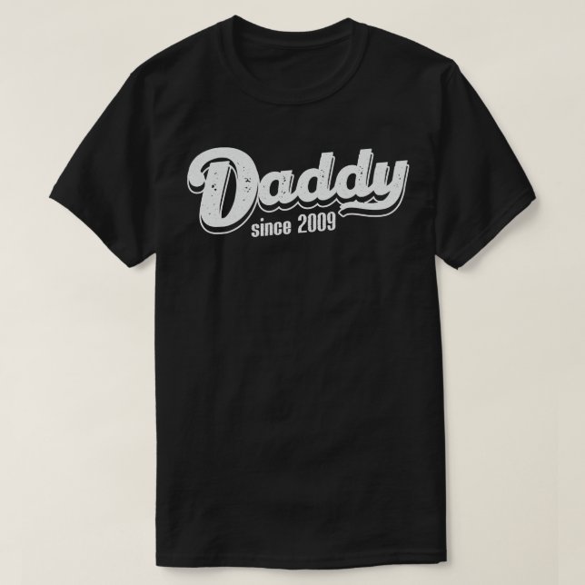 Vintage Daddy Since 2009 T-Shirt (Design Front)
