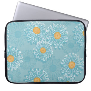 Vintage daisies: floral outline pattern. laptop sleeve