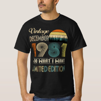 Vintage December 1981 T-Shirt Retro Style Birthday