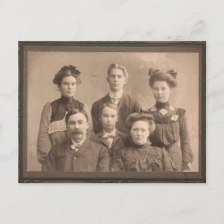 Vintage Family Portrat Postcard